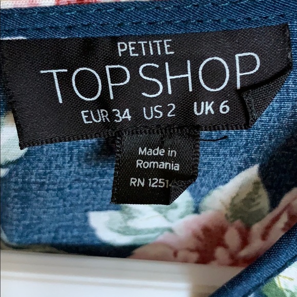 Top Shop Petite Floral Romper - Picture 2 of 2